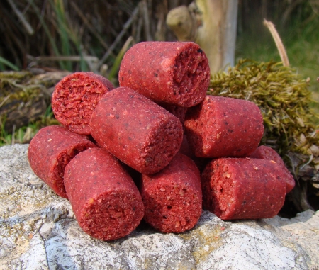 Chytací měkčené pelety 2,5 kg Brusinka