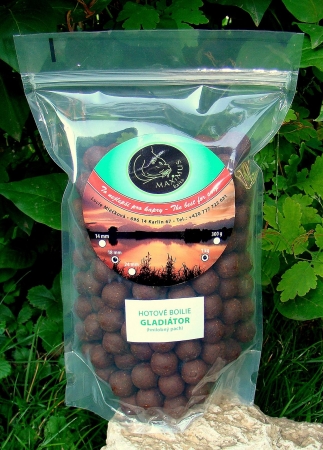 Boilie Gladiátor 1 kg (hnilobný pach)