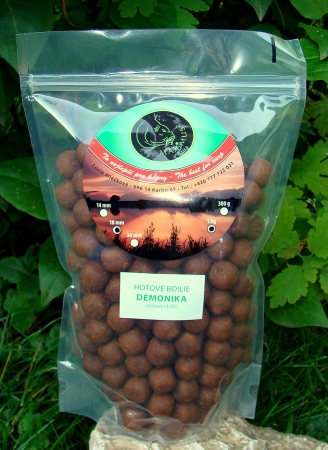 Boilie D�monika 1 kg (olihe�/chilli)